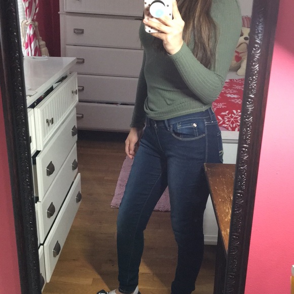 Levi’s low rise jeggings - Picture 2 of 6